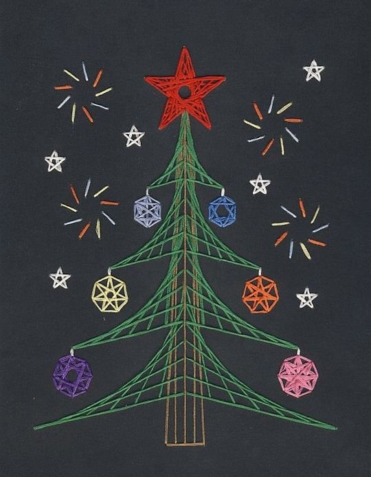 Новогодняя елка в технике изонить
