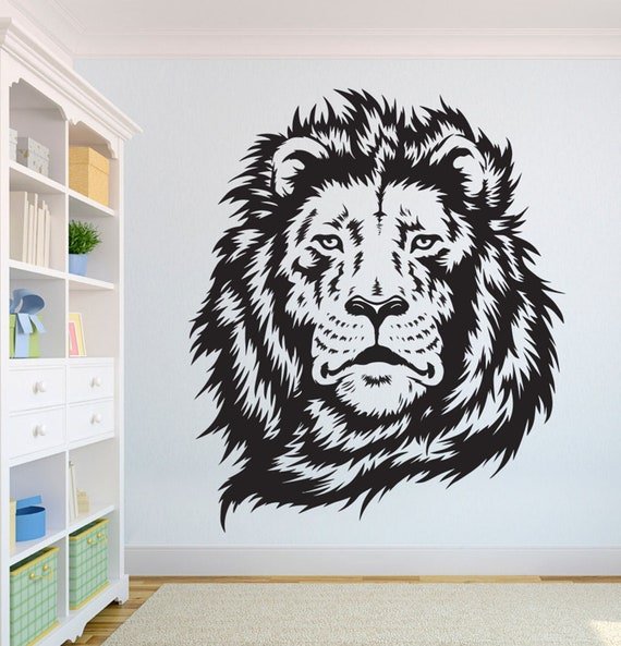 Нарисовать Льва на стене