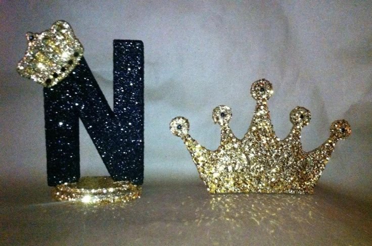 Буква м с короной