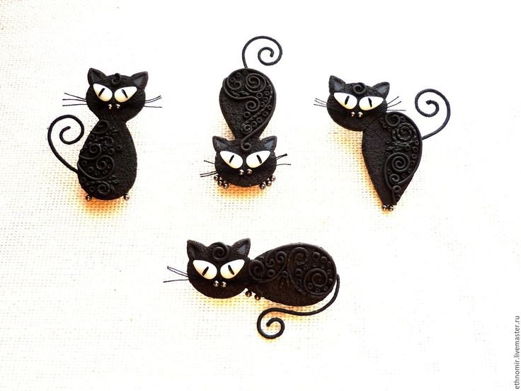 Брошка из фетра котик