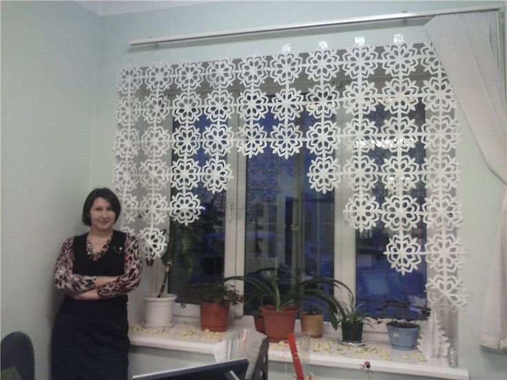 Занановеска из снежинок