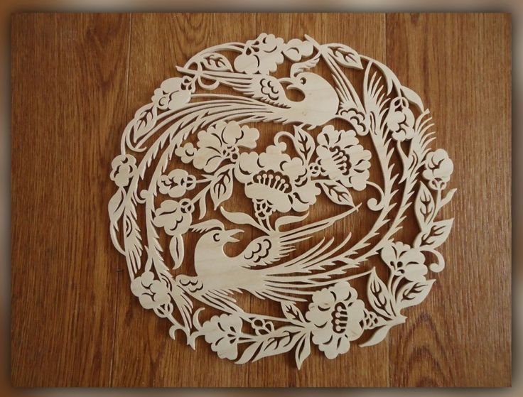 Вырезание электролобзиком по дереву