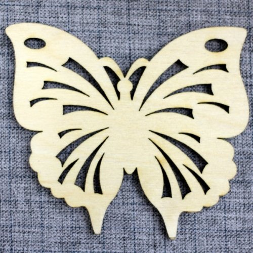 Резьба по дереву бабочка