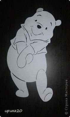 Винни пух из бумаги на окно трафарет