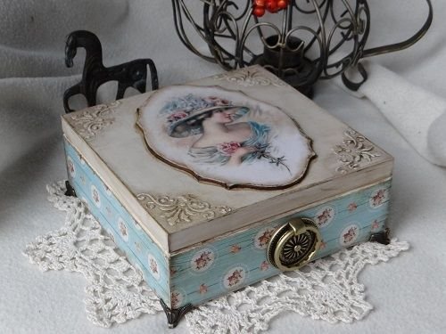 Декупаж с трафаретом