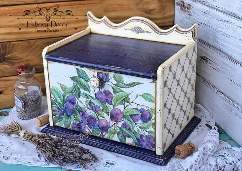 Хлебница голубая