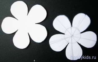 Трафарет пятилистника