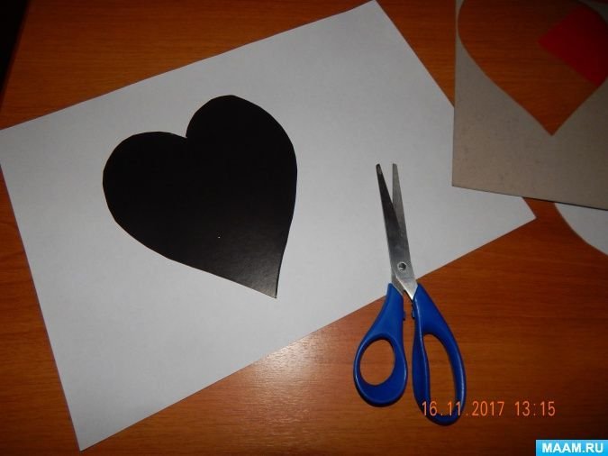 Поделка Снегири из сердечек