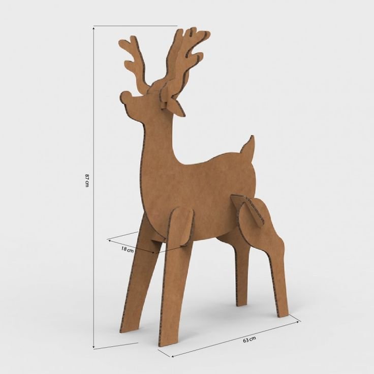 Олень из гофрокартона
