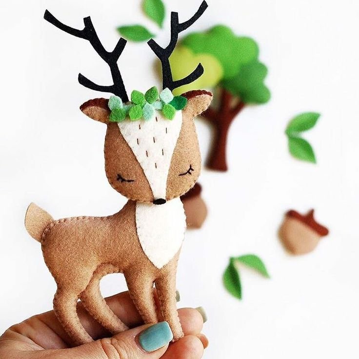 Игрушки из фетра олень