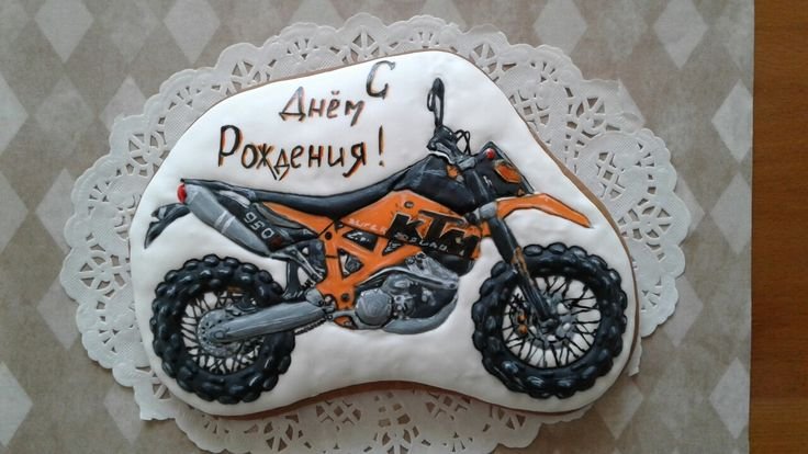 Торт с «мотоциклом»