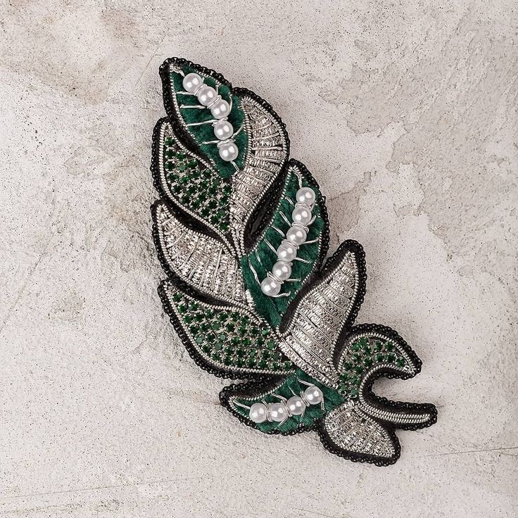 Эскиз броши