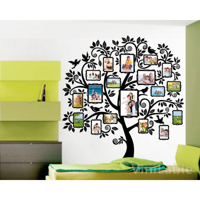 Дерево на стене