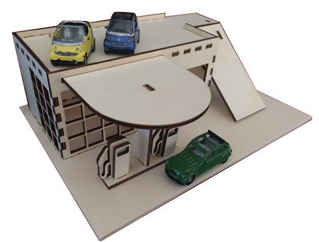 Гараж для машинок из фанеры