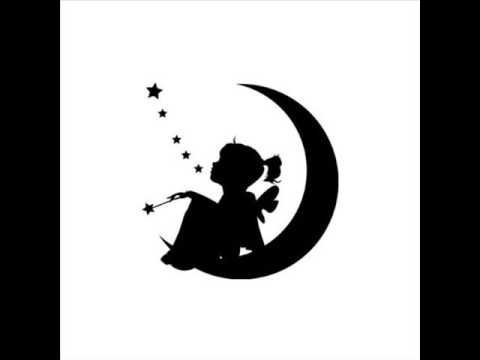 девушка демон