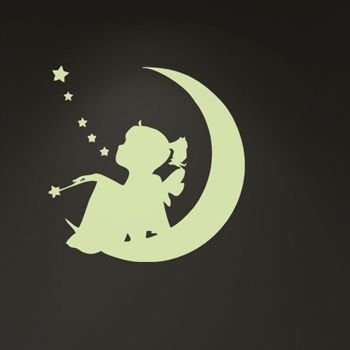 Девочка на полумесяце