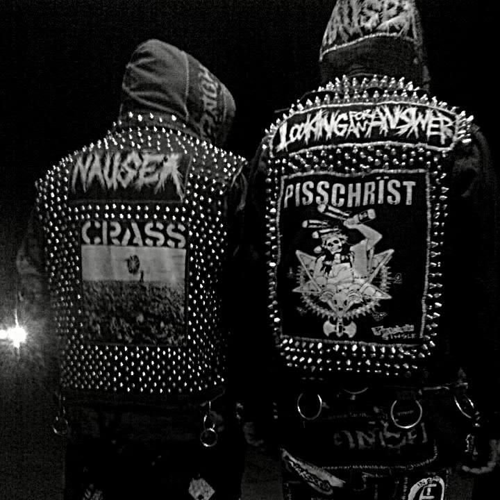 Краст нашивки