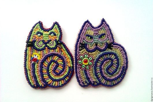 Брошь котик из бисера на фетре