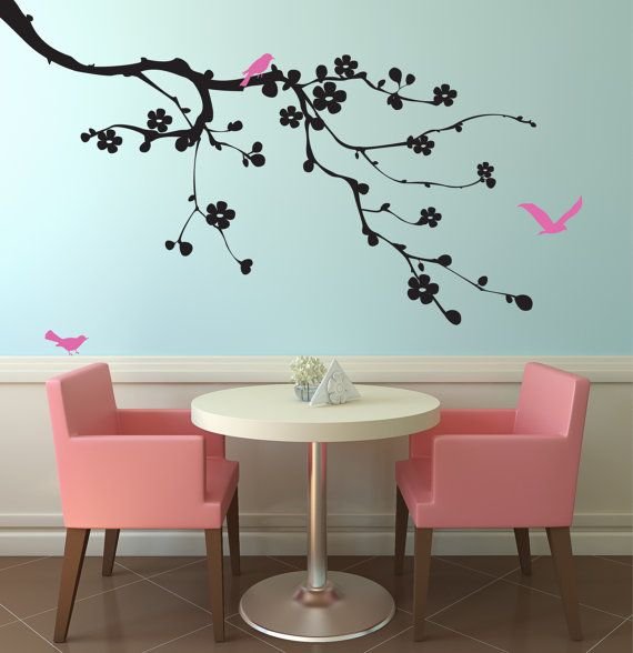 Ветка Сакуры на стене