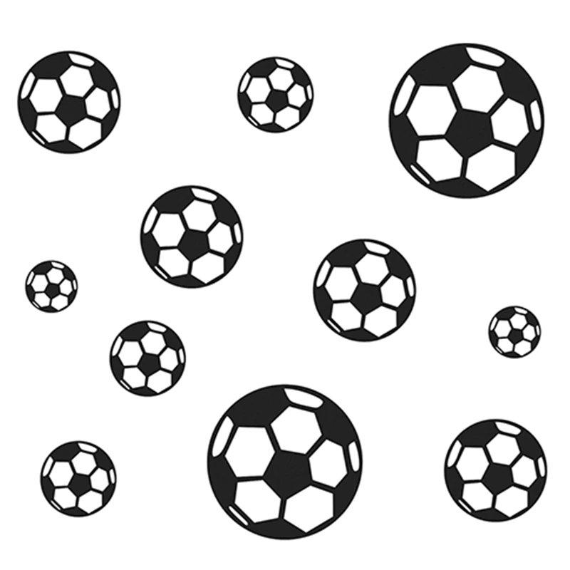 Маленький футбольный мячик