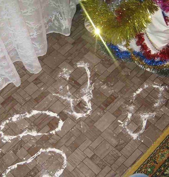 Снежные следы Деда Мороза