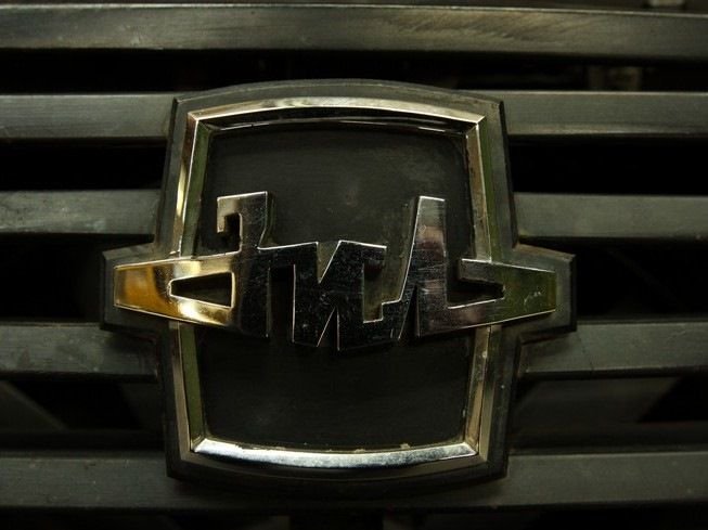 ЗИЛ 114 эмблема