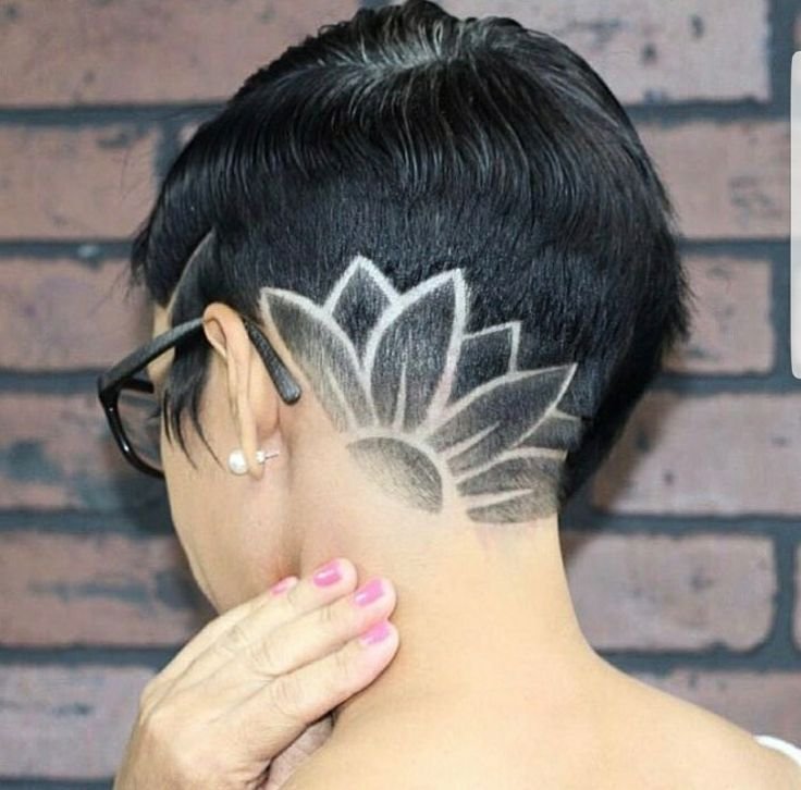 Стрижка на затылке у девушек