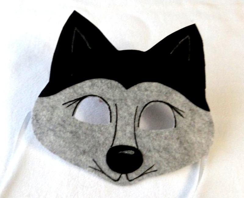 Маска волк фетр