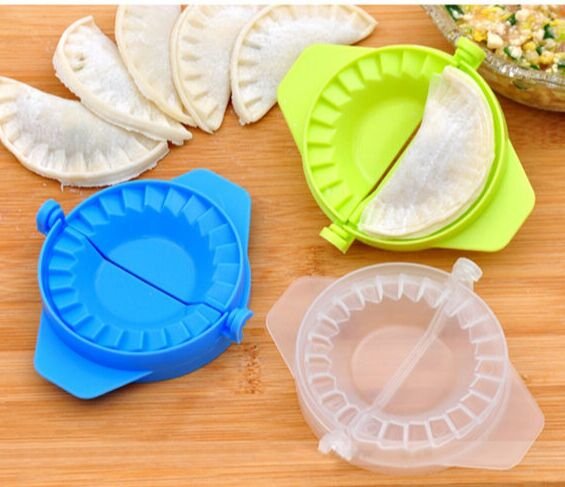 Приспособление для лепки вареников