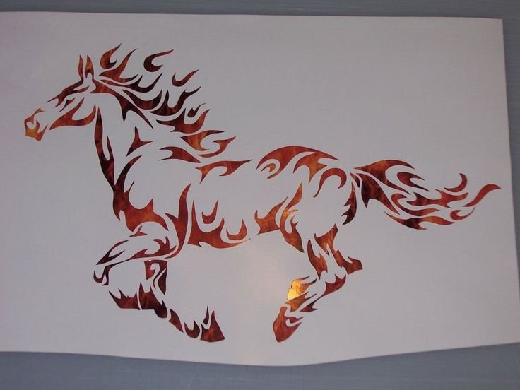 Трафарет лошади