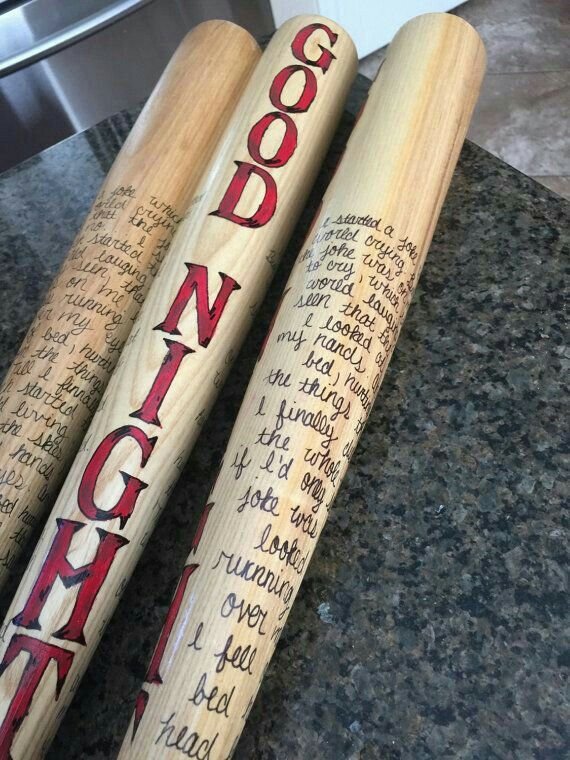 Надпись на бите