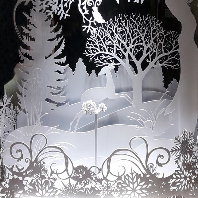 Зимняя композиция на окно из бумаги