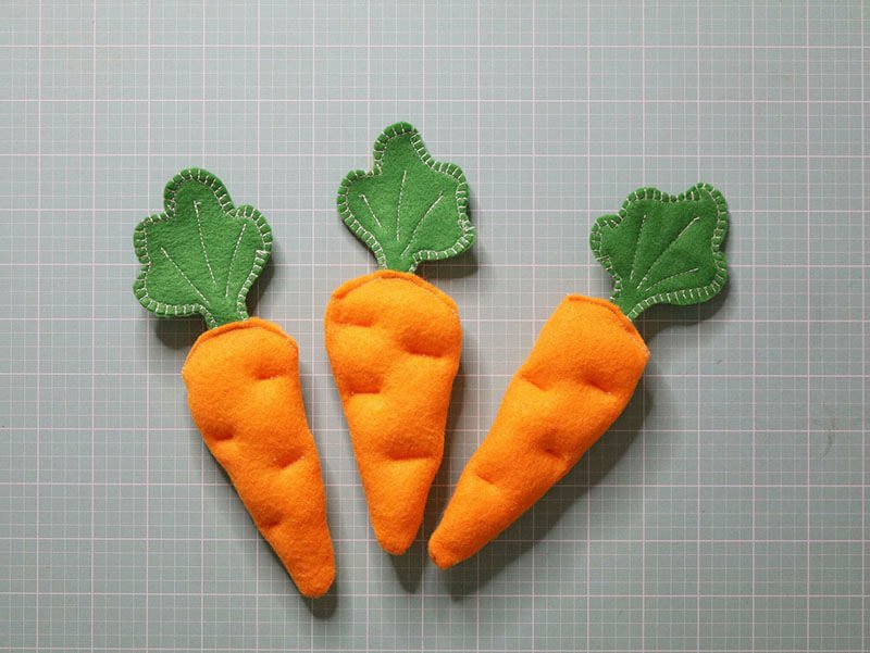 Морковка из фетра своими руками