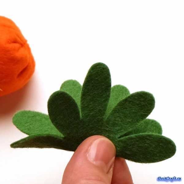 Макет морковки из фетра