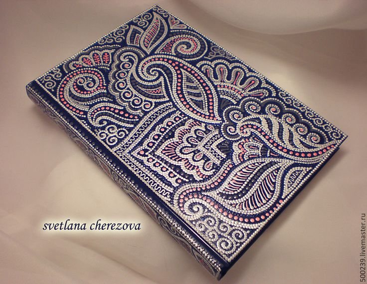 Роспись ежедневника в точечной технике