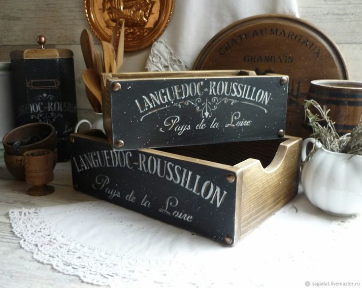 Винтажные деревянные ящики