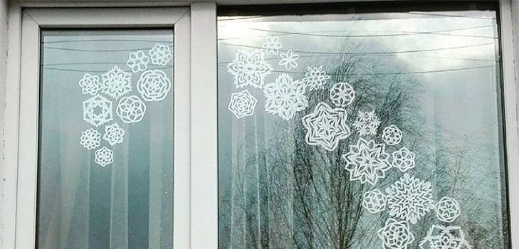 Украшения на окна на новый год снежинки