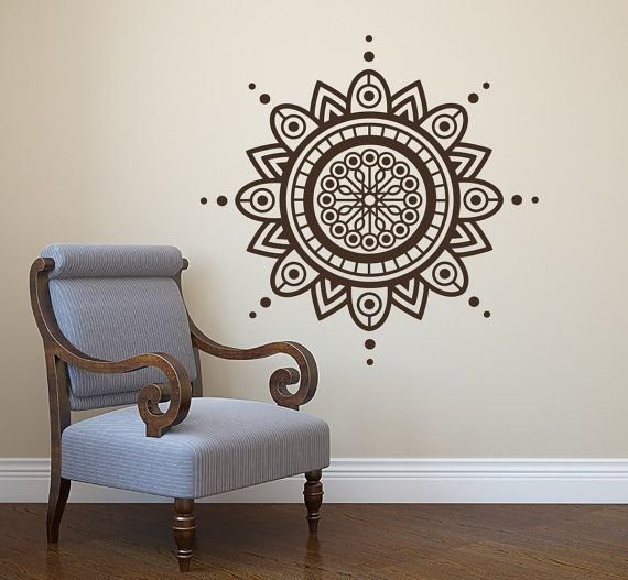 Мандала на стене