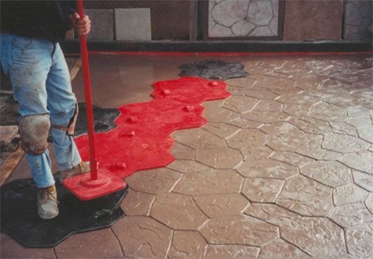 Крашеный бетон