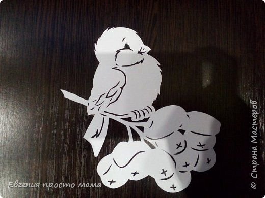 Вытынанка птичка