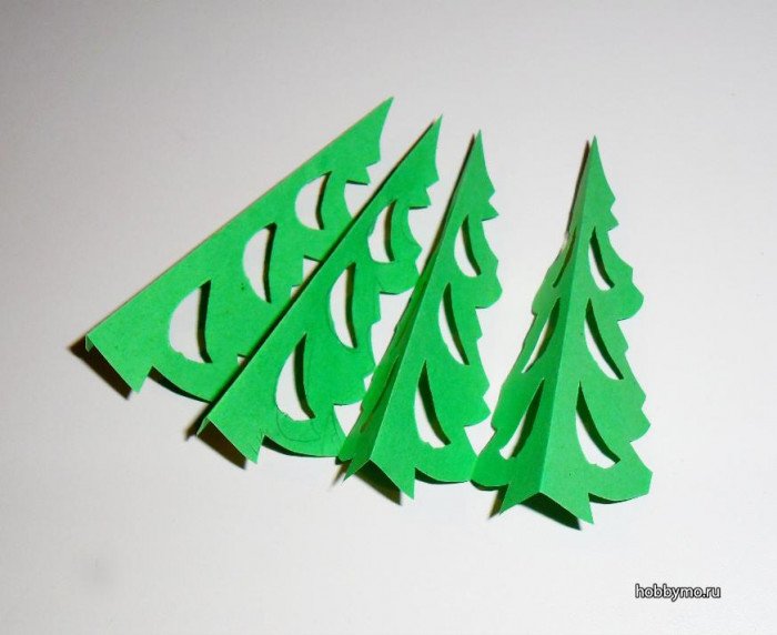 Объемная елочка из бумаги
