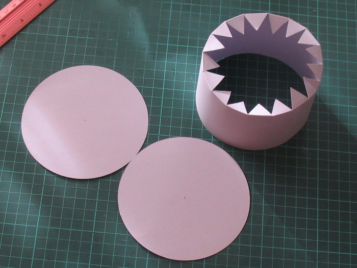 Развертка круглой коробки