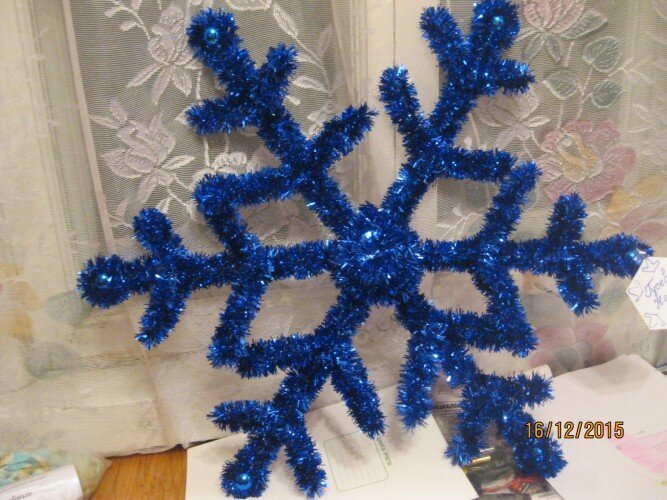 Синельная проволока снежинки