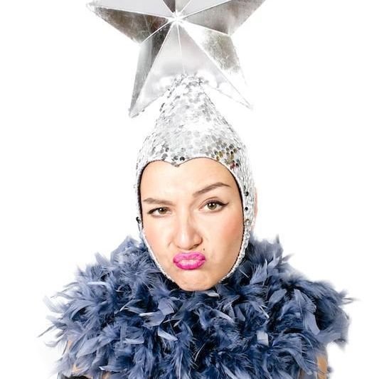 Головной убор Верки Сердючки