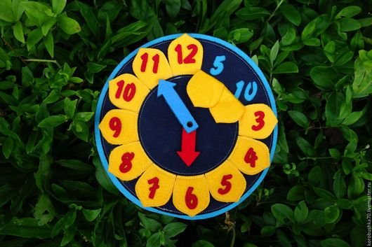 Часы из фетра