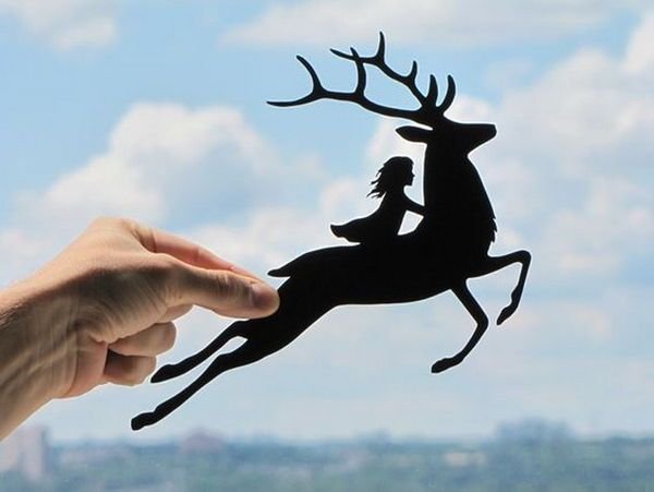 Театр теней олень