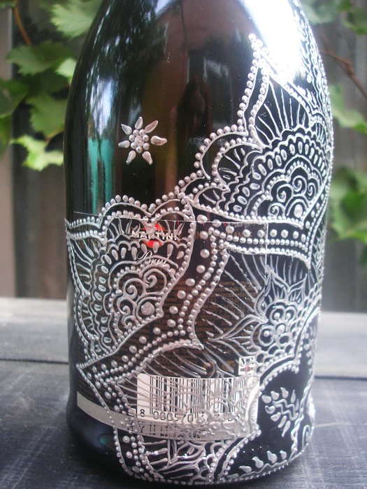 Роспись бутылки контурами