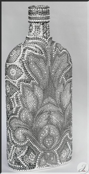 Точечная роспись бутылок