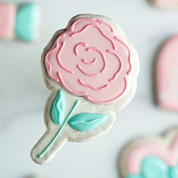 Пряник в форме мороженого