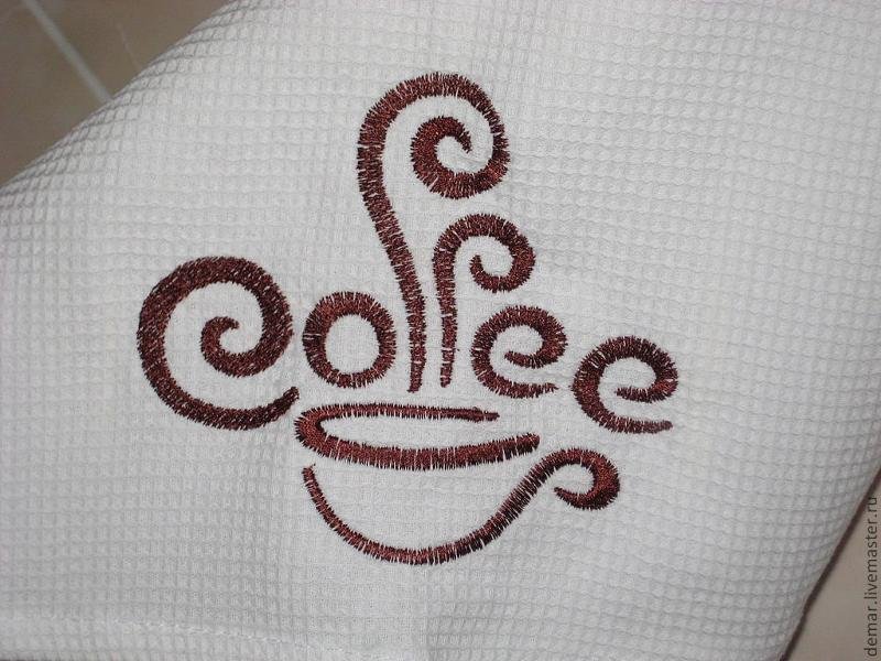 Вышивка на вафельном полотенце гладью